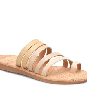 NWOT KORK SHAY SANDAL BEIGE ☀️